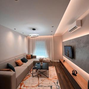 ERG APARTMENTS