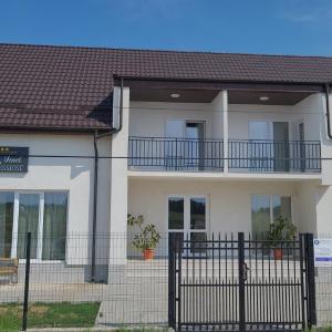 La Jenel