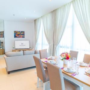 Luxury Escapes - Spacious 2BR Apt in the heart of Dubai Marina- Yacht Bay