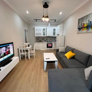 LETI APARTAMENTS 21 DHJETORI SC