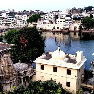 Hotel Shiv Palace