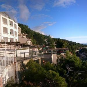 Apartments by the sea Brela, Makarska - 6689