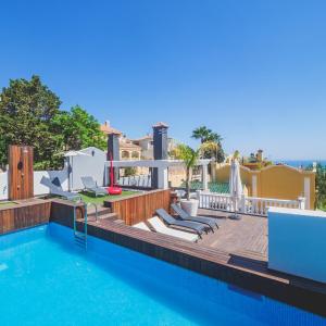 Cubo's Gibralfaro House Center