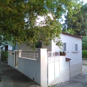 Apartments with a parking space Split - 16840
