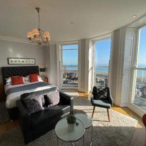 A Room With A View - Free Parking