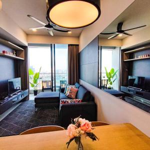 MyCrib45*The Robertson KL-B.Bintang