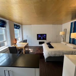 Studio Apartment, Covent Garden