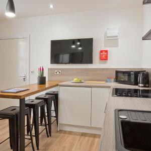 Blackbird Accommodation and Luxury Apartments room 12
