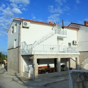 Apartments with a parking space Premantura, Medulin - 7464