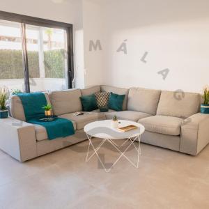 LivinMálaga Los Álamos Suites