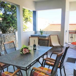 Apartments with parking space Razanj, Rogoznica - 12133