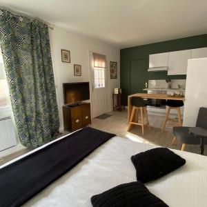 Studio climatisé dans un ancien domaine viticole