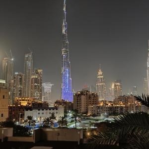 Luxury 3 BR - Direct View to Burj Khalifa