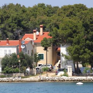 Apartment Verunic 8103a