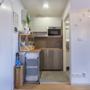 Studio BO16 2 min walk from Porta San Donato!