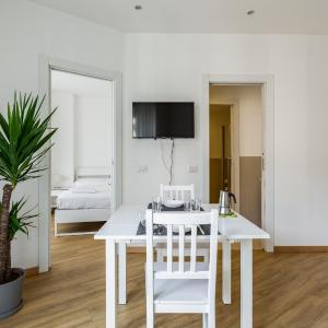 GuestHost - Top Accommodations in the Heart of Milano!