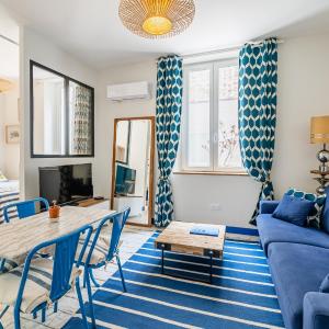 Le Grand Studio Bleu 25M2, 120m Vieux-Port , Clim ,Wifi, Accès autonome avec code