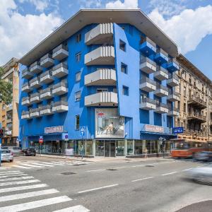 Apartments with parking space Rijeka - 16029