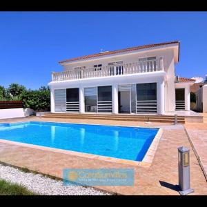 Villa 200m To The Coral Bay Strip, Large Pool
