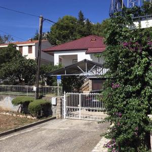 Apartments with a parking space Starigrad, Paklenica - 18492