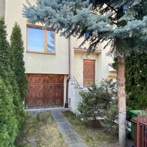 Bella Casa Economy Villa - Skibowa, close to Bielany