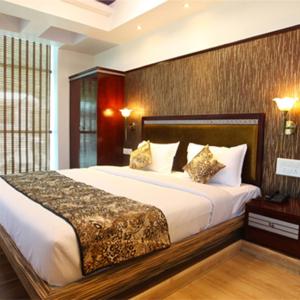 Hotel Tigers Roare Thekkady