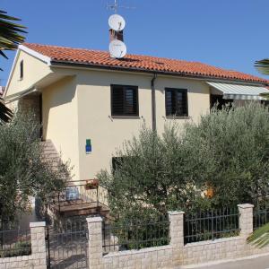 Apartments by the sea Novigrad - 6979