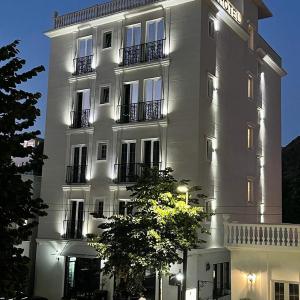 Ruby Palace