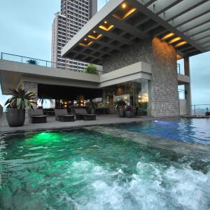 City Garden Grand Hotel