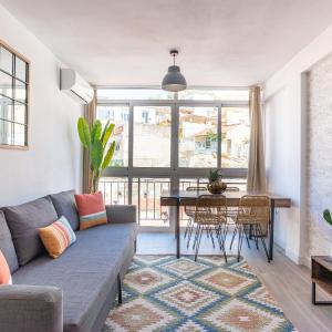 LUMINOSO APARTAMENTO RECIÉN REFORMADO