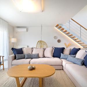Triplex Villa Gardenia Glyfada sea view