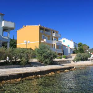 Apartment Preko 8384a