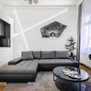 Galaxy Cube Apartment