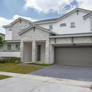 2606YA Luxurious En-Suite Single Home Pool
