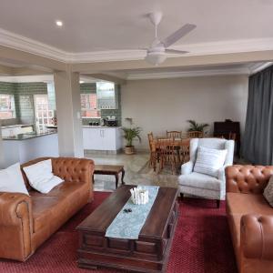 Ballito Clarke Bay Beach House - family holiday letting