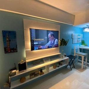 One Palm Tree Villas near NAIA Airport .