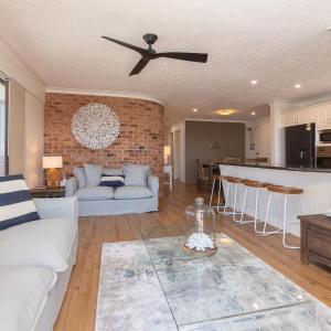 Coastal Retreat 10 Champagne Court