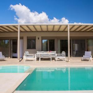 Averto Villas with private pool