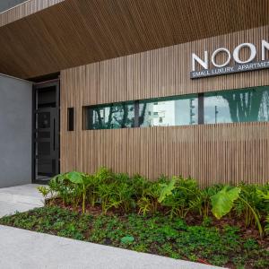 Noon Executive