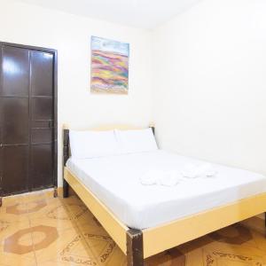 Golden Empress Hotel Urdaneta Pangasinan by RedDoorz