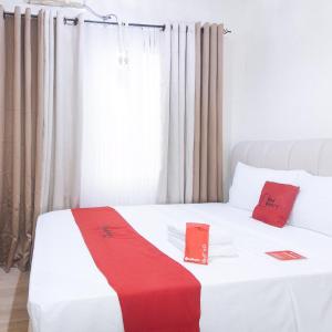 RedDoorz Plus @ Cuarto Verde Staycation
