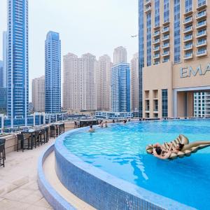 Daniels 1BR at JW Marriott with Dubai Marina View