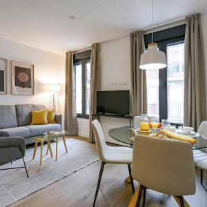 Feelathome Castilla Apartments