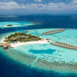 OUTRIGGER Maldives Maafushivaru Resort
