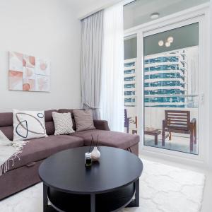 Pristine 1 BR at Reva Residences