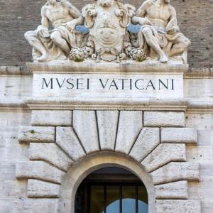 Vatican Apartments near the Metro