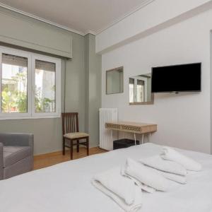 Fully renovated 1 bedroom condo