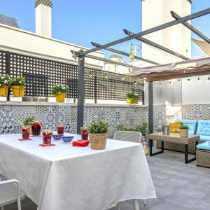 -MalagaSunApts- PrivateTerrace FreeParking Pool