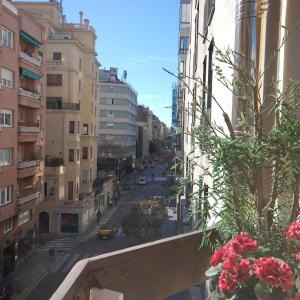 Lets Holidays Centric Apartment in Barcelona