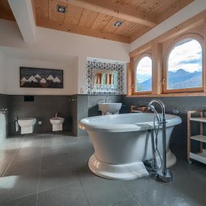 Rich Witch Villa&SPA